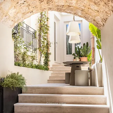 Alma Apartment