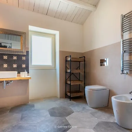 Alma Apartment *