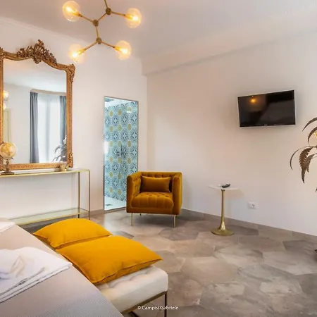 Apartment Alma *